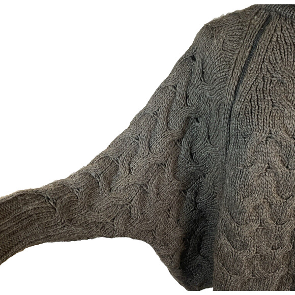 Free People Women Size XS Brown Dolman Sleeve Oversized Fuzzy Sweater w/ Zippers - Picture 3 of 12